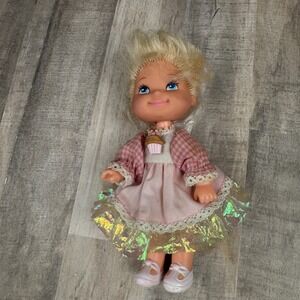 Vintage 1988 Cherry Merry Muffin Doll Series 1